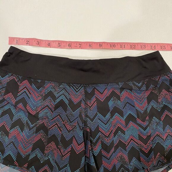 Rabbit Running Shorts Multicolor Zig Zag Print Black Size Medium - Picture 5 of 7